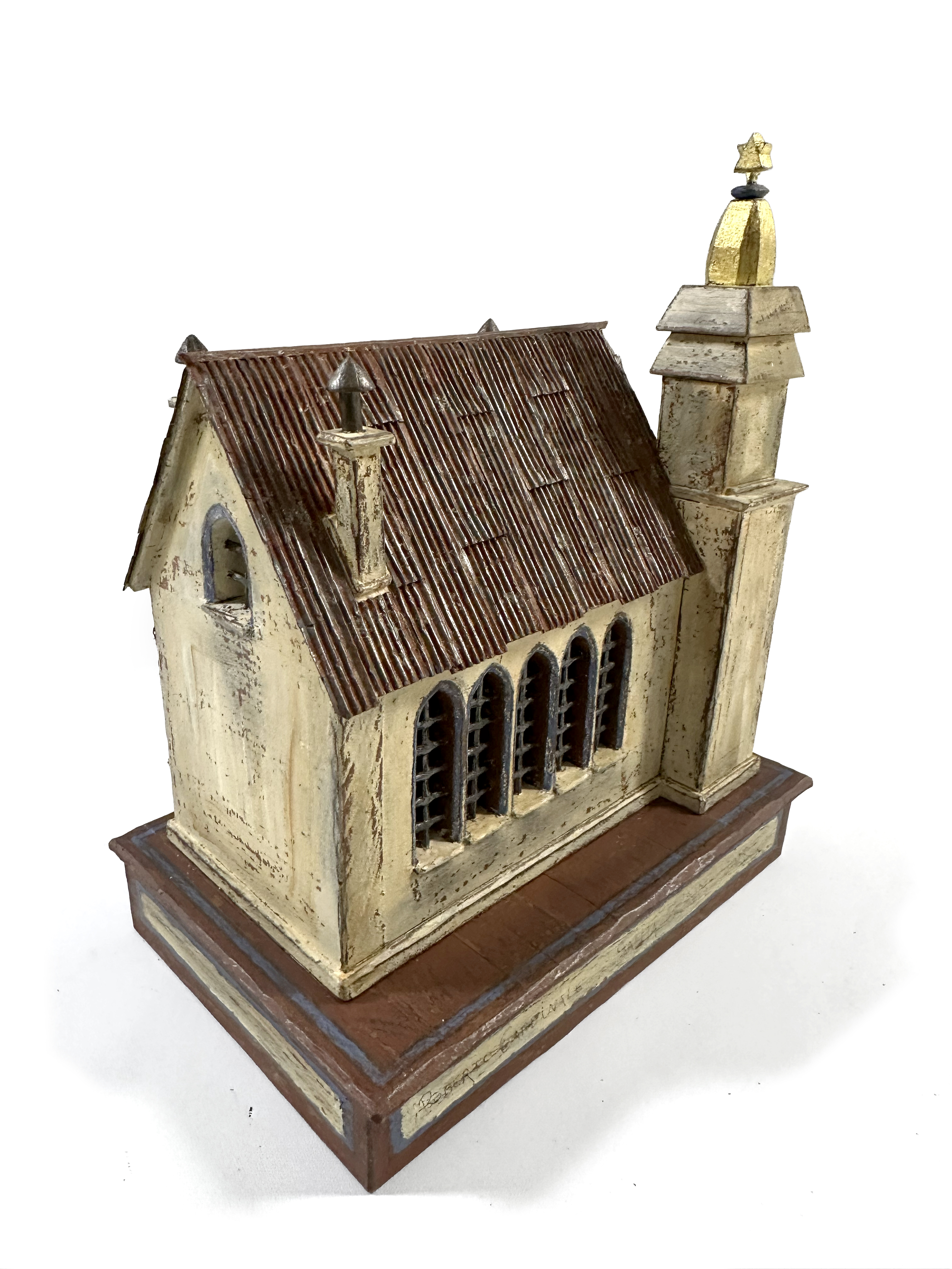 Synagogue Montefiore sculpture, alternate angle